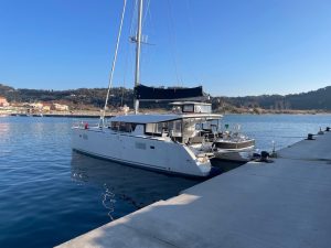 Sailing and Cruising Coach Stephan with Amira, a Lagoon 450S 