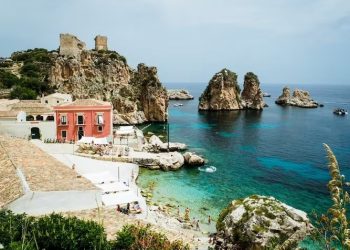 Croisière à voile dans les îles Eoliennes Croisière à voile en Sicile