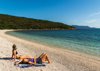 Private sailing vacations in Greece Private sailing vacations in Greece